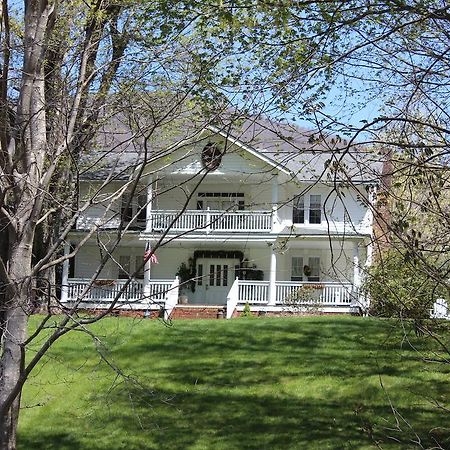 Buffalo Tavern Bed And Breakfast เวสต์เจฟเฟอร์สัน ภายนอก รูปภาพ