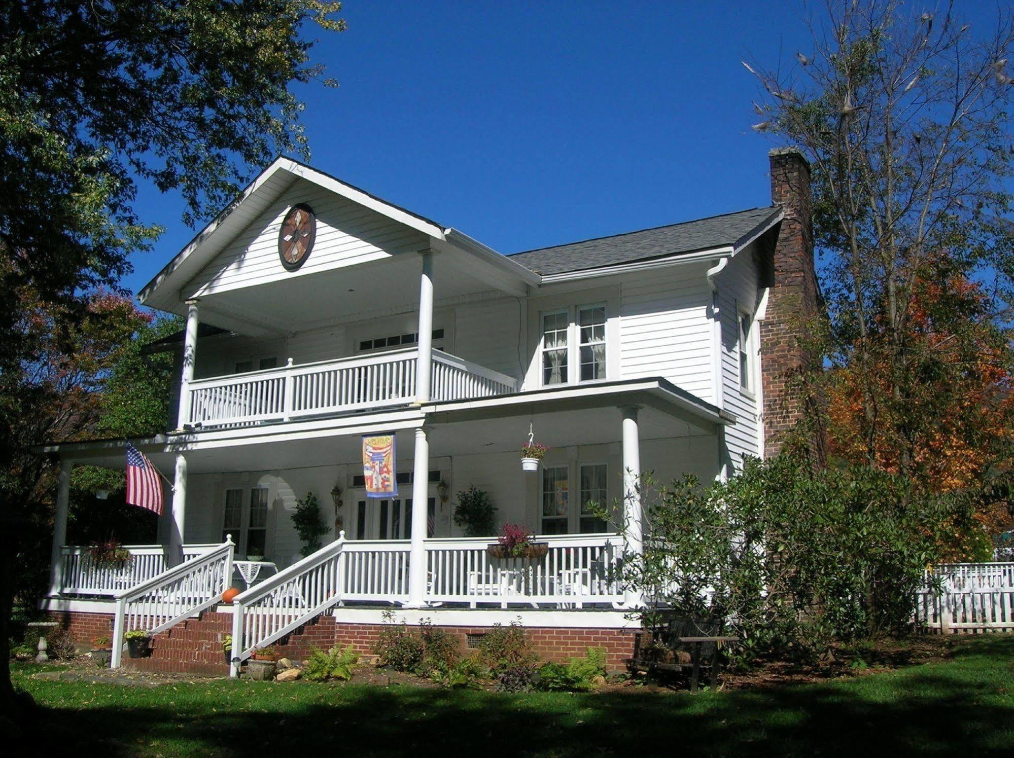 Buffalo Tavern Bed And Breakfast เวสต์เจฟเฟอร์สัน ภายนอก รูปภาพ