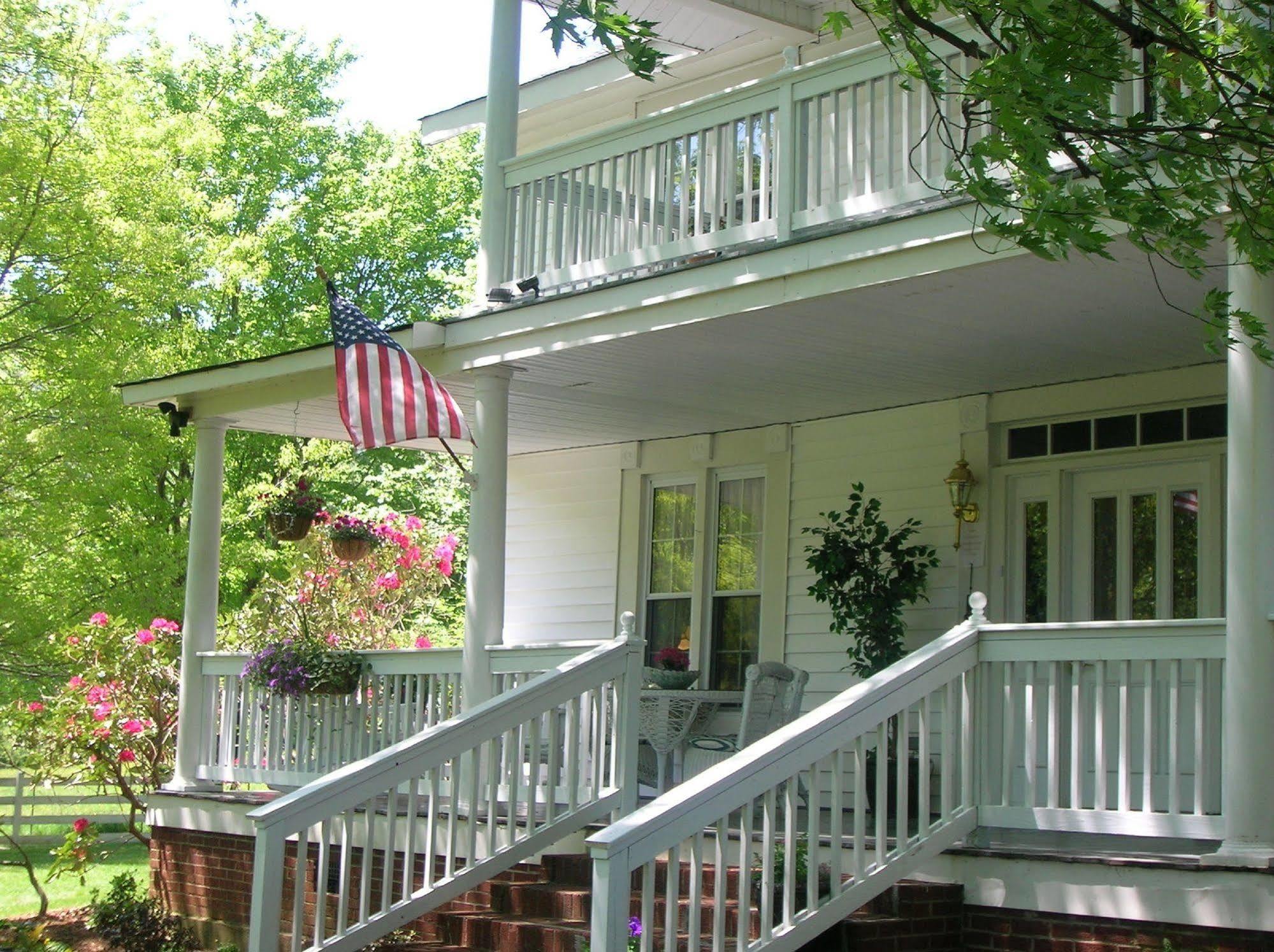 Buffalo Tavern Bed And Breakfast เวสต์เจฟเฟอร์สัน ภายนอก รูปภาพ